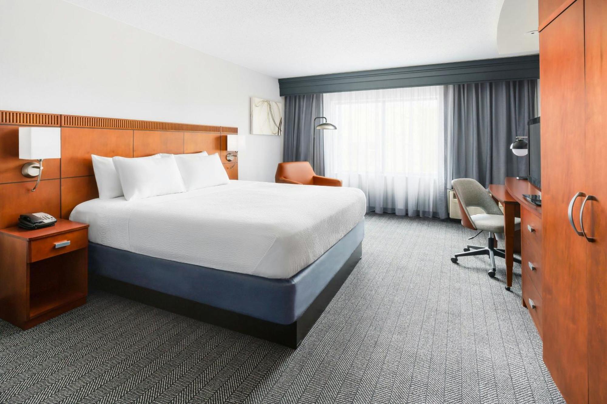 Courtyard Hartford Farmington Hotel Exterior photo